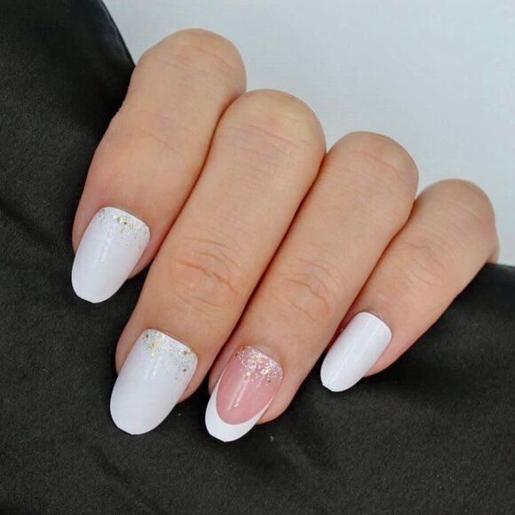 White press on nails with glitter - Picture 1 of 3